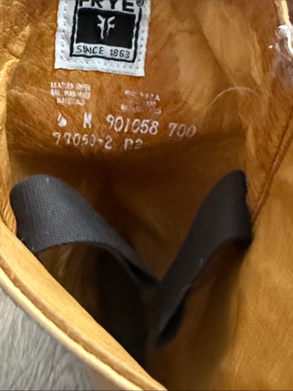 FRYE CAMPUS 14L Banana Leather Boots - Picture 11 of 13
